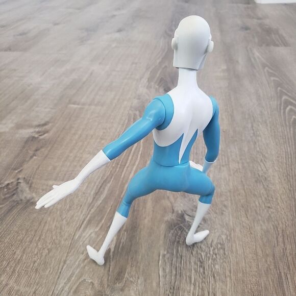 Vintage 2003 Frozone Disney Pixar Hasbro The Incredibles 10" Action Figure - Picture 4 of 12
